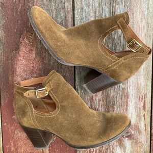 🍄🍀Frye Meghan Suede Shootie Booties